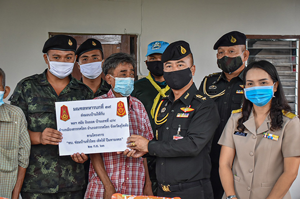 ซ่อมสร้างบ้านทหารใหม่เติมกำลังใจให้พร้อมฝึก