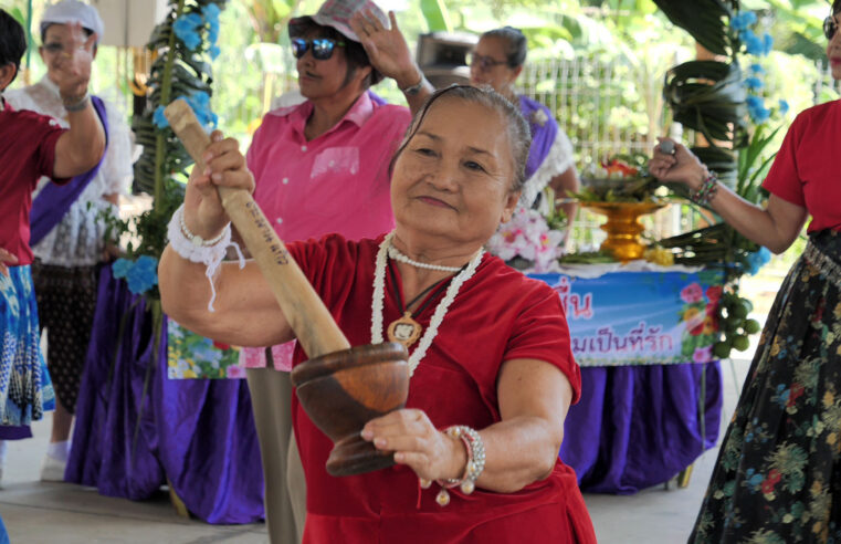 ประกวดส้มตำลีลาของชมรมผู้สูงอายุศรีสุคต