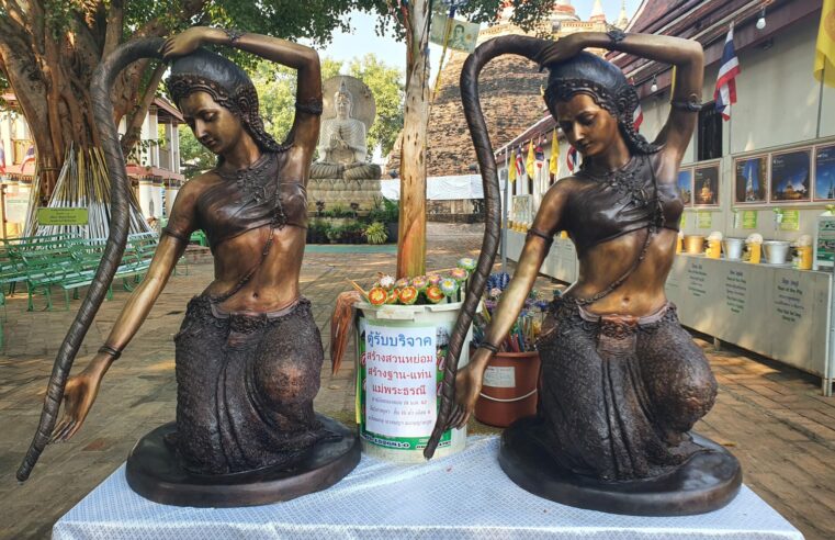 ร่วมบุญร่วมกุศลช่วยกันสร้างฐานและแท่นพระแม่ธรณี