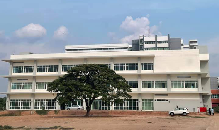 เพิ่ม 96 ราย รพ.ค่ายฯ จัด รพ.สนาม รับกลุ่มคลัสเตอร์นิสิต