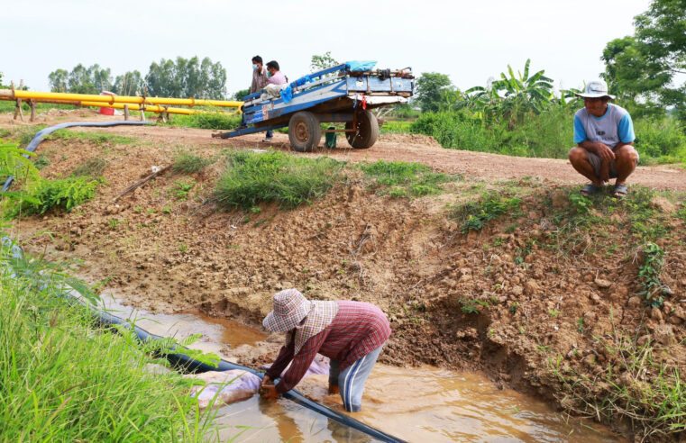 เร่งผันน้ำเข้านาช่วยเกษตรกรที่พรหมพิราม