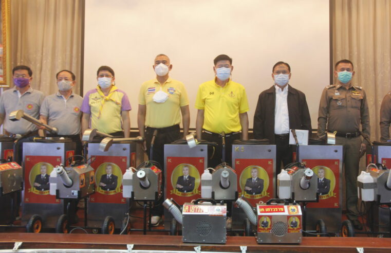 สว.ห่วงใยประชาชนลงพื้นที่อุตรดิตถ์ต้านโควิด-19