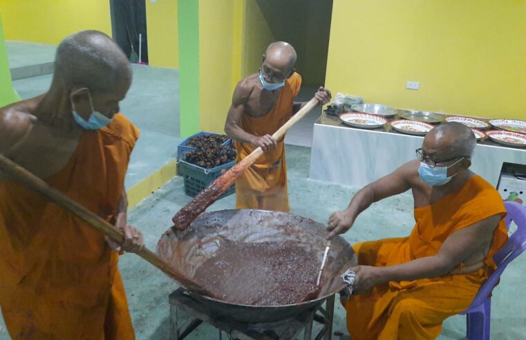 ชวนชิมชวนซื้อมังคุดกวนทุเรียนกวน “รสพระธรรม”