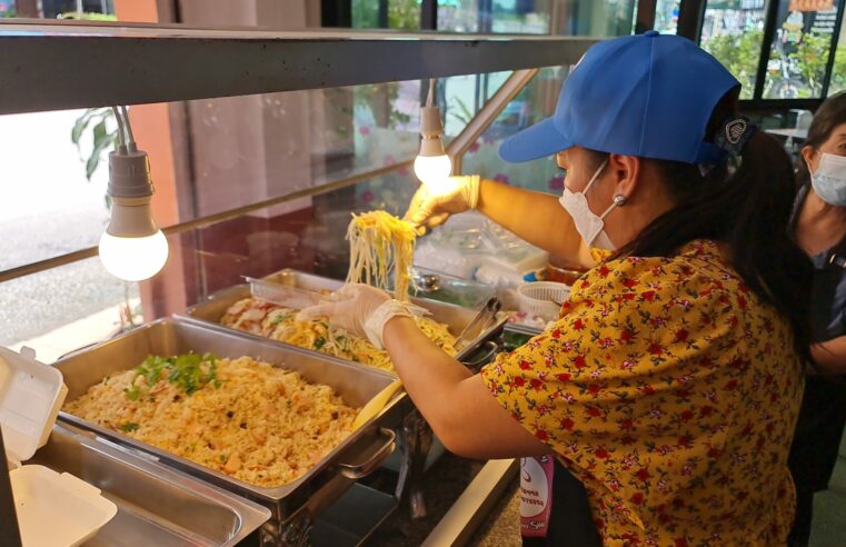 ชิมอาหารเหลาในราคาชาวบ้านที่ภัตตาคาร ส.เลิศรส
