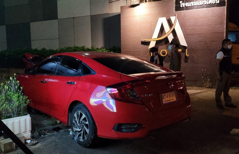 สาวหล่อซิ่งเก๋งชน จยย.ดับสองศพสาหัสหนึ่ง