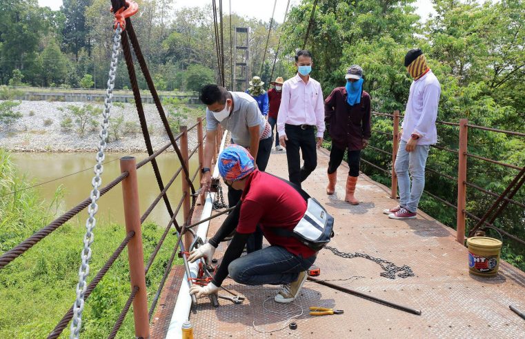 ปรับปรุงสะพานสลิงข้ามแม่น้ำน่านหน้าวัดจอมทอง