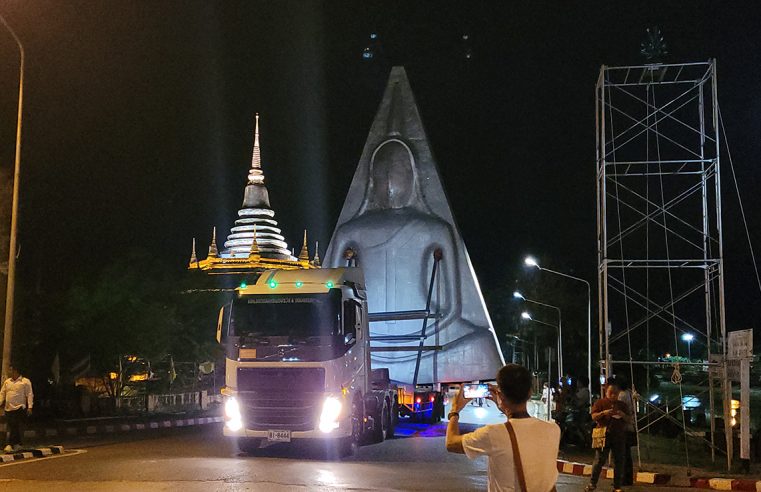 อัญเชิญพระนางพญาองค์ใหญ่ประดิษฐานจุดแลนด์มาร์คใหม่