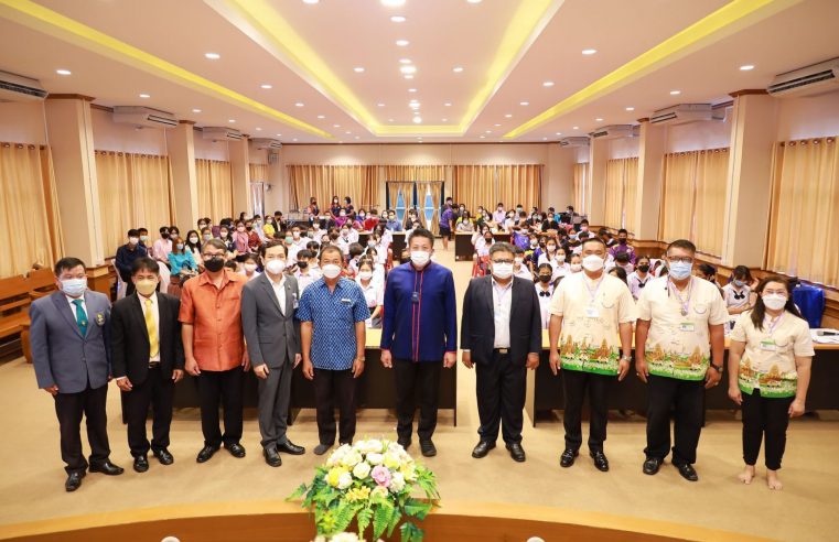 “นายกฯ นก” เปิดงานมหกรรมการจัดการศึกษาท้องถิ่น