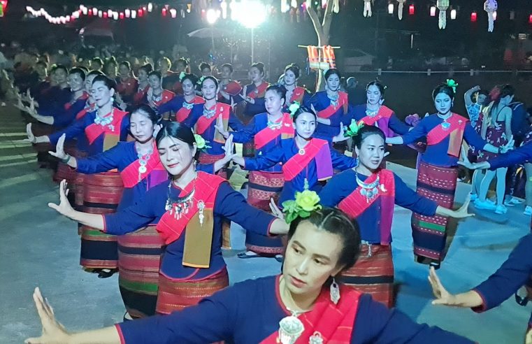 สืบสานวัฒนธรรมพื้นถิ่นจัดงานลอยกระทงรำไท-ยวน