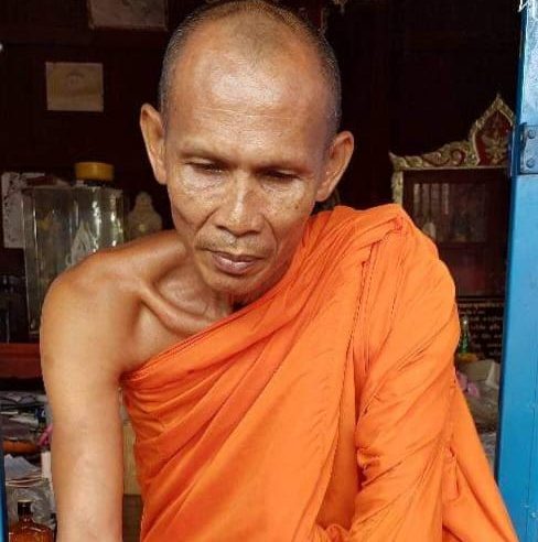 เจ้าอาวาสวัดนักพัฒนาเครียดผูกคอเสียชีวิต