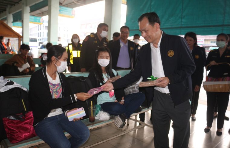 รองอธิบดีกรมขนส่งร่วมตรวจสอบสถานีขนส่งผู้โดยสารพิษณุโลก