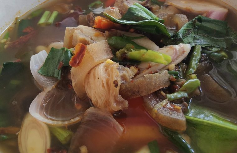 เปิบเมนูเด็ดต้มแซ่บตีนควายตุ๋นที่ร้านกล้วยอาหารป่า