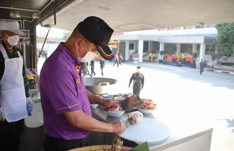 ทภ.3 จัดแข่งปรุงอาหารบนรถครัวสนาม โครงการ Army Farm Army Chef
