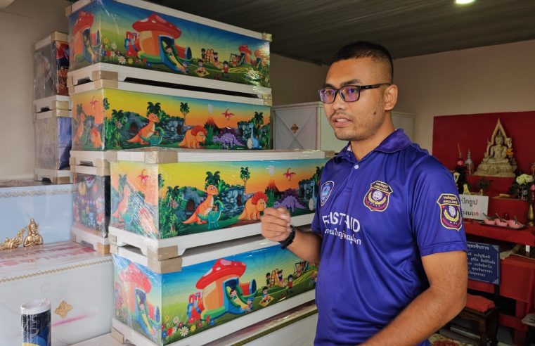 หนุ่มกู้ภัยจิตอาสาทำโลงศพเด็กลายการ์ตูนบริจาคฟรี