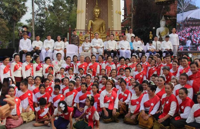 ชวนเที่ยวงานนมัสการพระแท่นศิลาอาสน์ที่อุตรดิตถ์