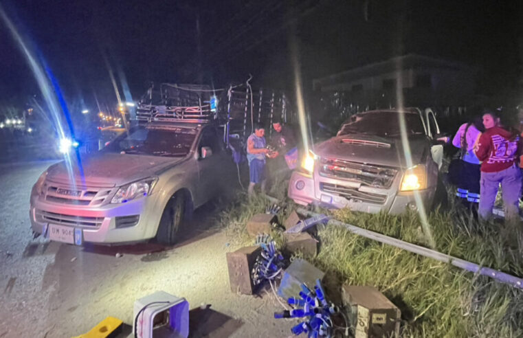 รถยนต์กระบะชนกันเสียชีวิต 1 ราย บาดเจ็บสาหัส 1 ราย